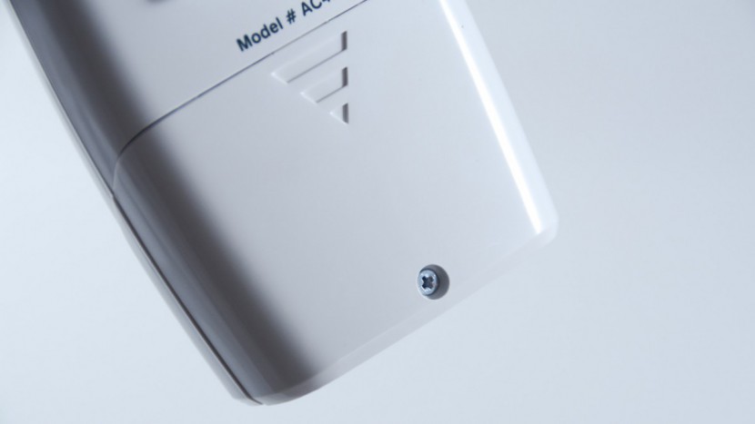 angelcare ac420 - the ac420 accepts aaa batteries which need to be replaced regularly...