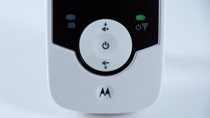 motorola mbp160 - with limited features and few buttons on the parent unit, the...