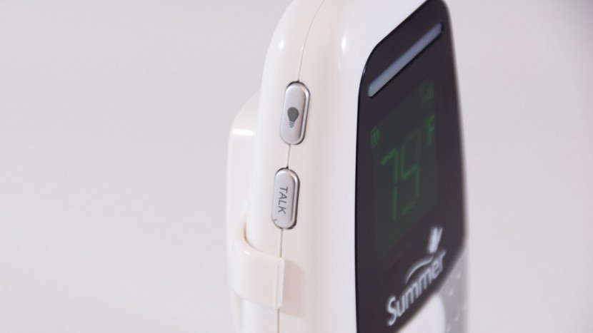 summer infant baby wave deluxe - the baby wave has a remotely activated nightlight and two-way talk...