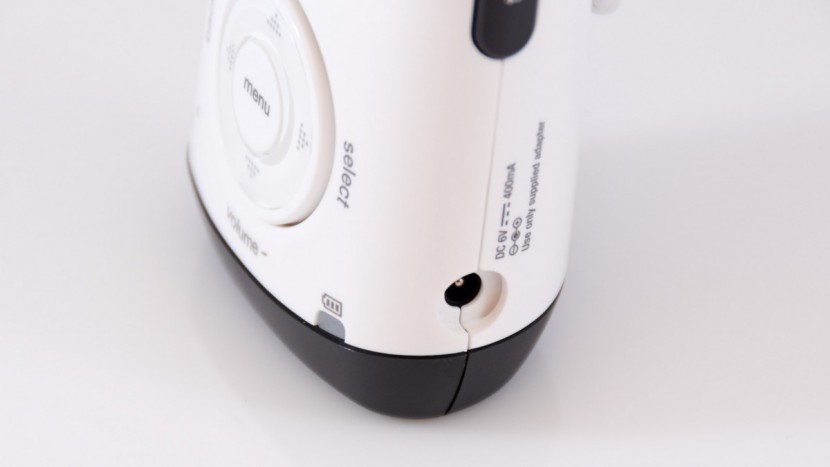 vtech dm222 - with an average battery life of 17 hours, the dm222 parent unit...