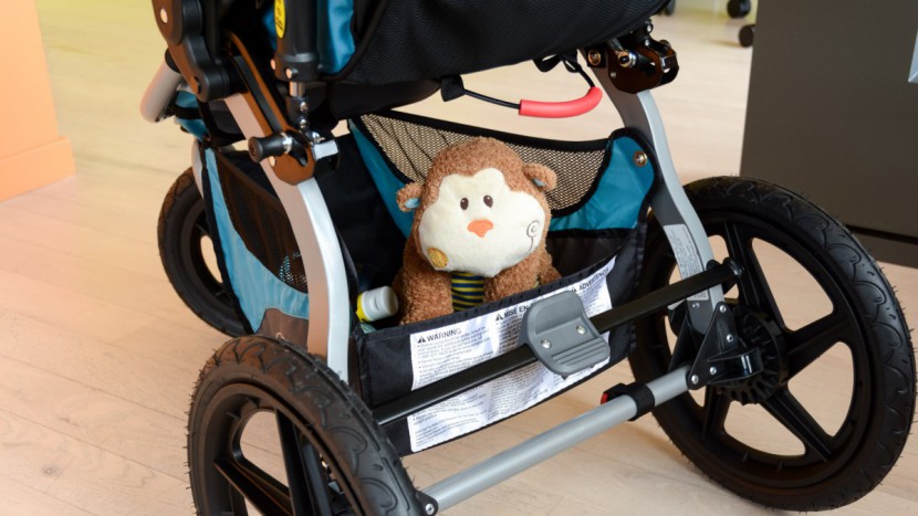 bob revolution flex 2.0 - while the storage bin on the 2016 revolution is large and fit our...