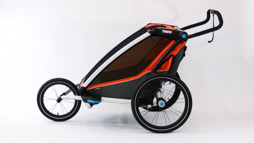 thule chariot cross 2 with jogging kit - the cross 2 earned a top score for quality with materials and...
