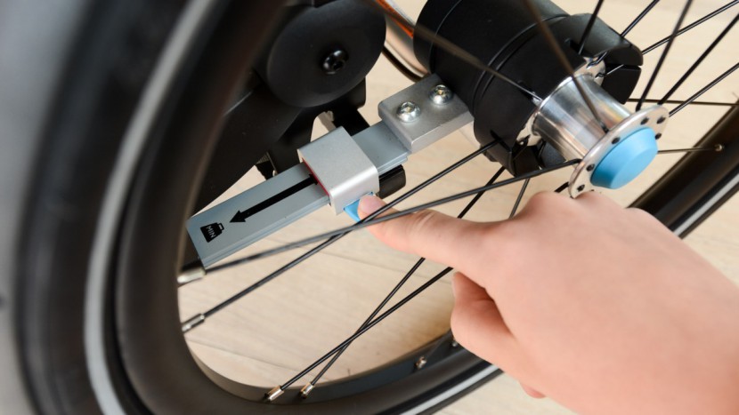 the suspension on the thule chariot cross 2 is adjustable and easy...