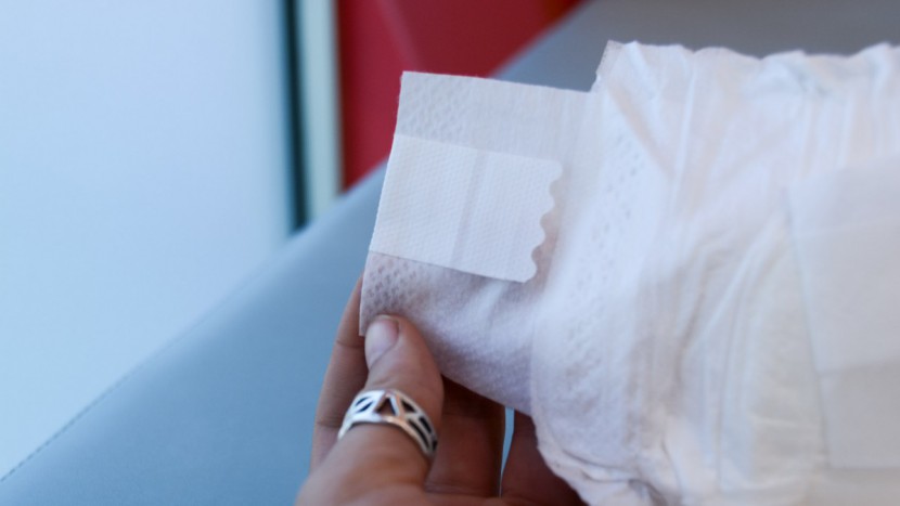 andy pandy - several online reviewers reported that the closure tabs on the andy...