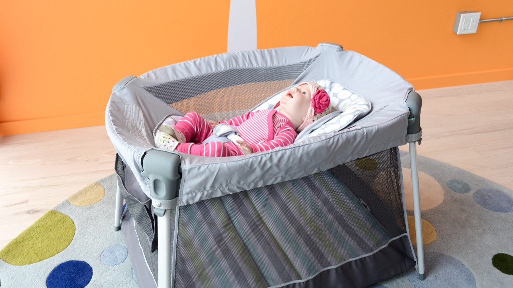 fisher-price ultra-lite day and night travel crib review - by comparison, the fisher-price ultra-lite day &amp;amp; night crib...