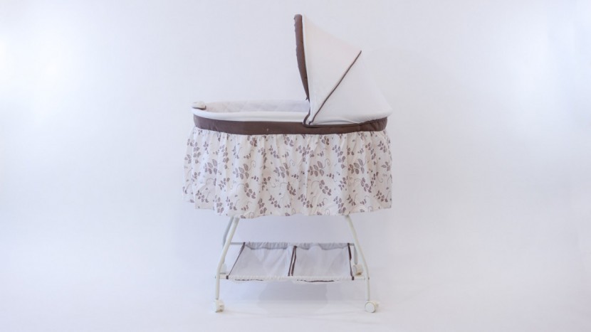 delta children deluxe sweet beginnings - while some parents might like the style of the delta, it uses lower...