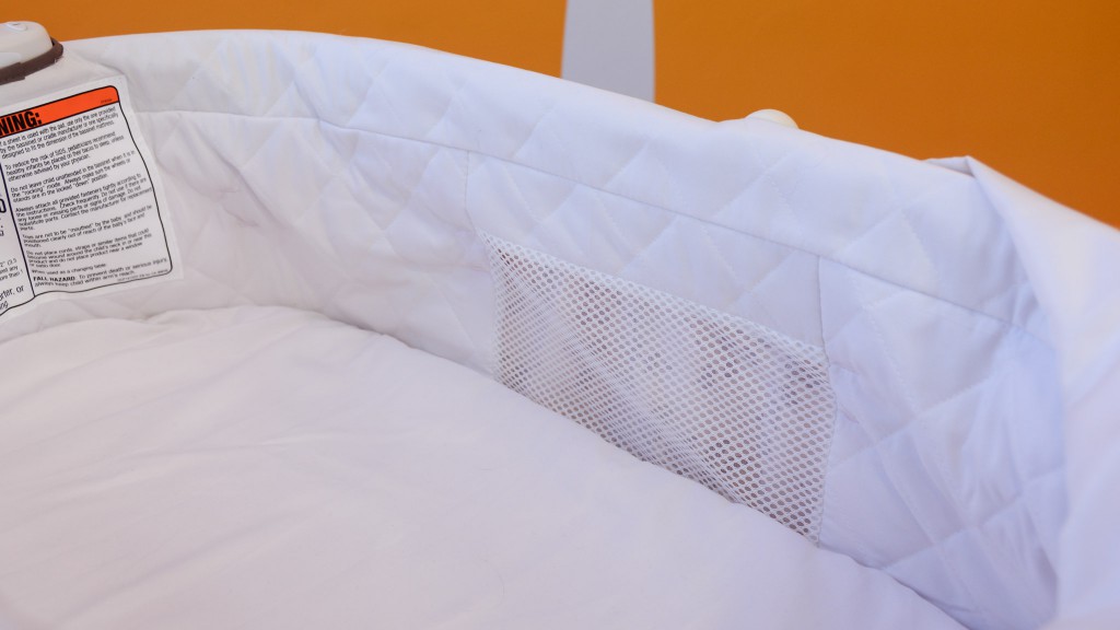 delta children deluxe sweet beginnings - the small mesh panel on the delta is not enough in our opinion to...