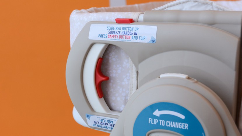 the flip to changer mechanism on the dream suite takes some practice...