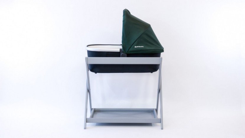 uppababy bassinet and stand - the uppababy bassinet and stand is a combination of a stroller...