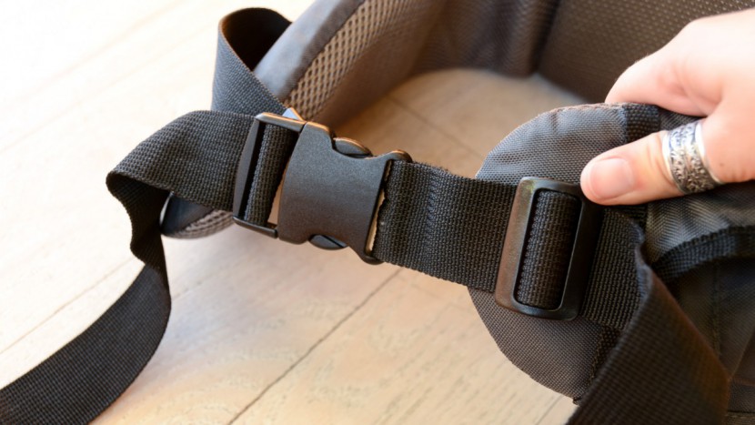 clevr cross country - the clevr has a padded waistband but it lacks the structure that...