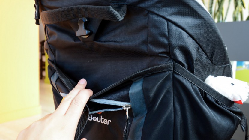 deuter kid comfort 3 - the deuter has a flat pocket on the back of the carrier where you...