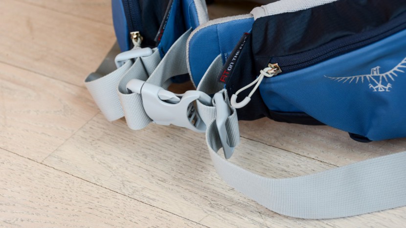 the waistband on the osprey has two pockets, is easy to adjust and...