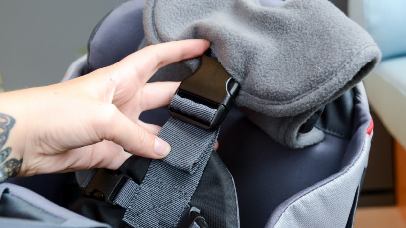 phil and teds escape - the escape has what looks like a cozy fleece collar but during use...