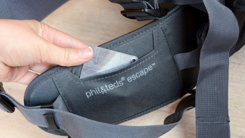 the waistband of the escape has a left-hand card pocket that isn't...