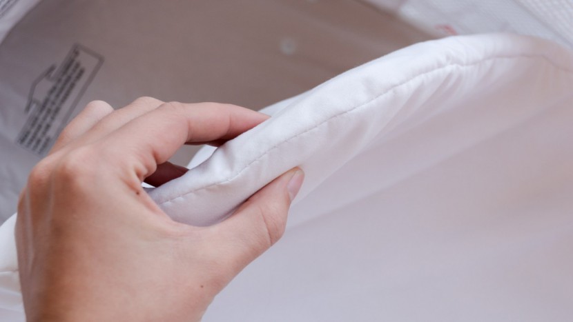 delta children deluxe sweet beginnings - the delta mattress pad is better than the rest of the product would...