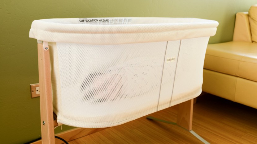 bassinet - with fully breathable mesh sides the cradle offers superior...