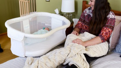 HALO BassiNest Essentia Review (Access to a great co-sleeper or bassinet, like the HALO Bassinest Essentia, can make the early days of parenthood...)