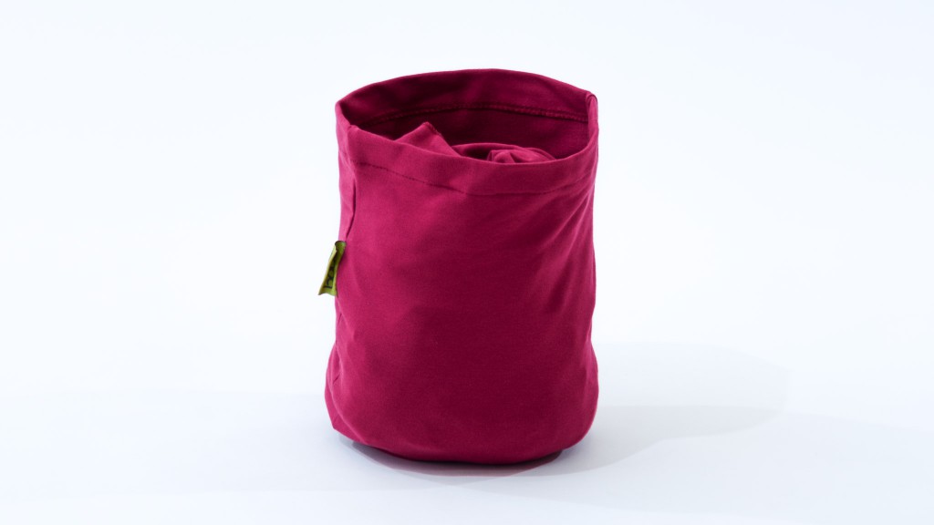 boba wrap - the boba comes with a stuff sack that makes transporting it in your...