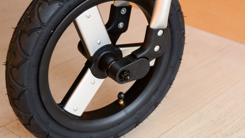 bumbleride speed - the front wheel on the speed has a suspension that isn't found on...
