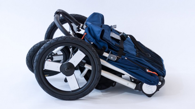 bumbleride speed - the speed is heavy for a full-size stroller and larger when folded...