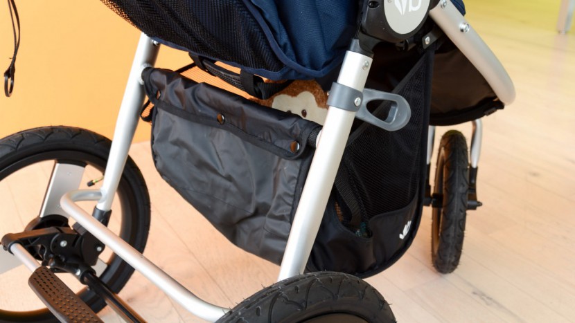 bumbleride speed - the speed's storage bin is only accessible from the back and has...