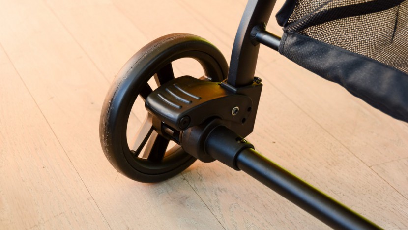 zoe xl1 best v2 - the zoe has double sides brake pedals that are easy to set and...
