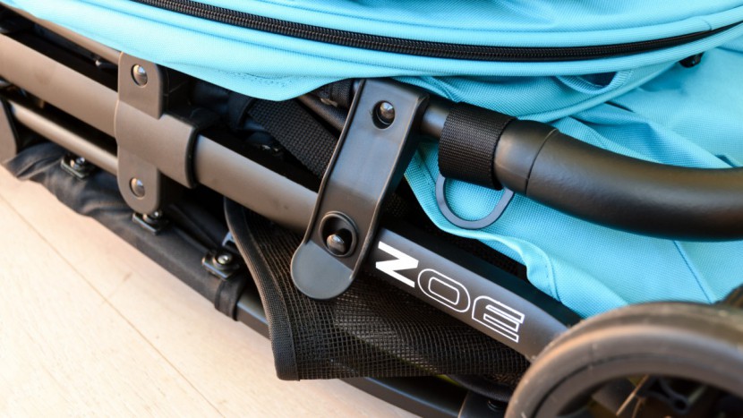 the best has an automatic locking mechanism that keeps the stroller...