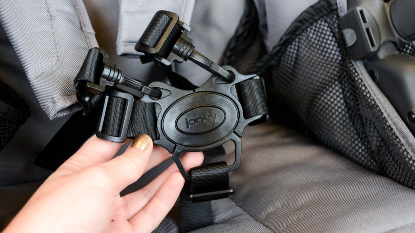 joovy scooterx2 with tray - the scooter has 2 5-point harnesses that work well but are harder to...