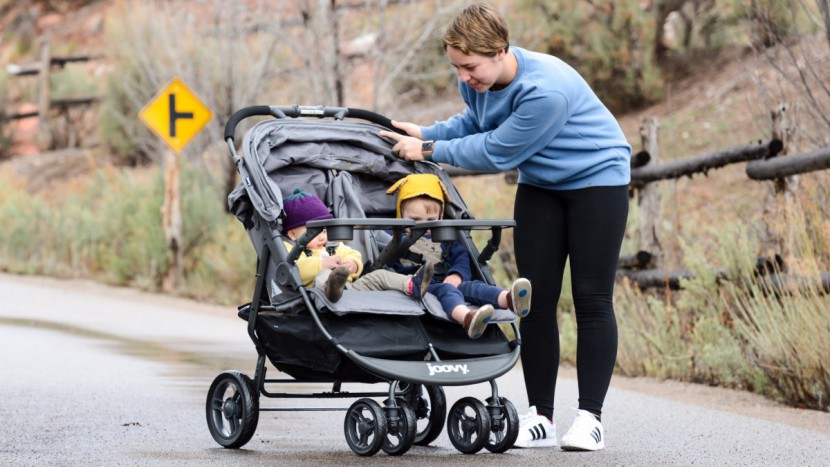 joovy scooterx2 with tray