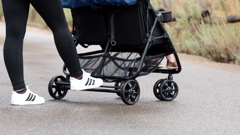 zoe xl2 best v2 - the zoe brakes can be operated by press the side pedal near the...