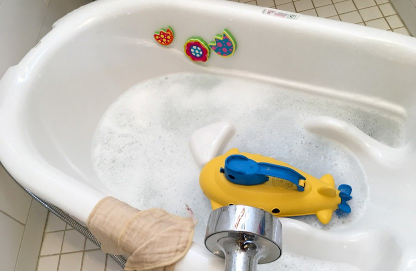 infant bath tub - the primo eurobath is extra-large, and if you have the bathroom...