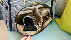 The front pocket on the Ju-Ju-Be B.F.F. has pockets to easily access...