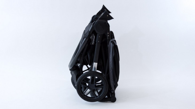 britax b-free combo - the b-free has a fairly compact fold which helped its weight and...