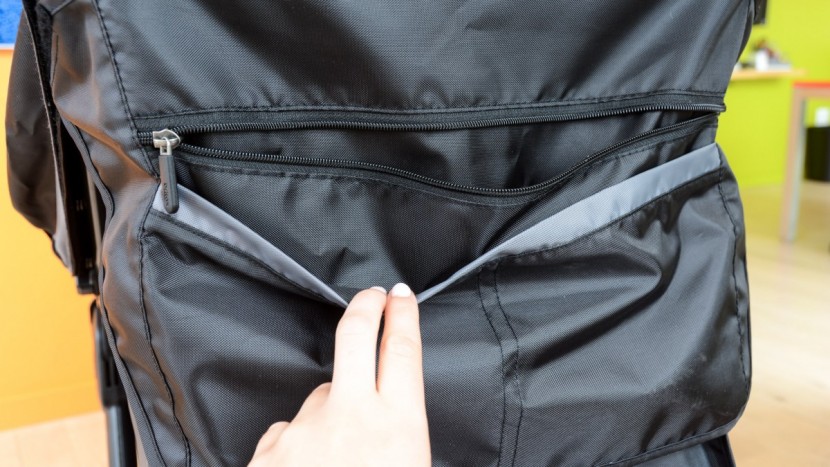the b-free canopy has several easy to access pockets including one...