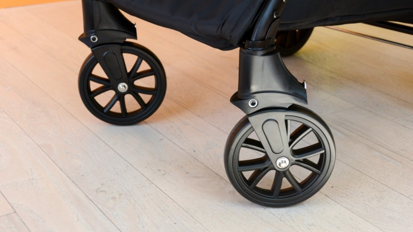 chicco shuttle - the shuttle has slightly larger wheels with foam filled plastic tires.