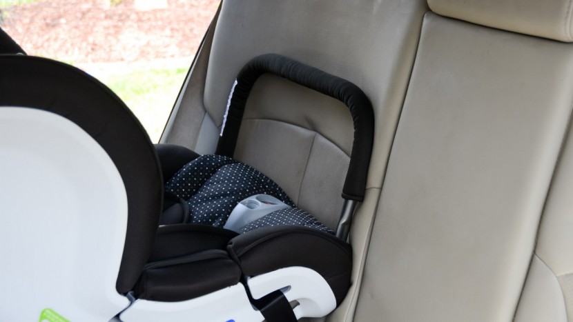 convertible car seat - an anti-rebound bar can potentially increase crash test performance.