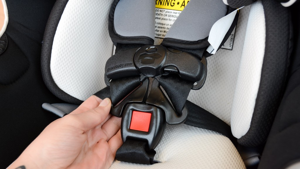 Graco Extend2Fit 2-in-1 Car Seat Review (USA) » Safe in the Seat