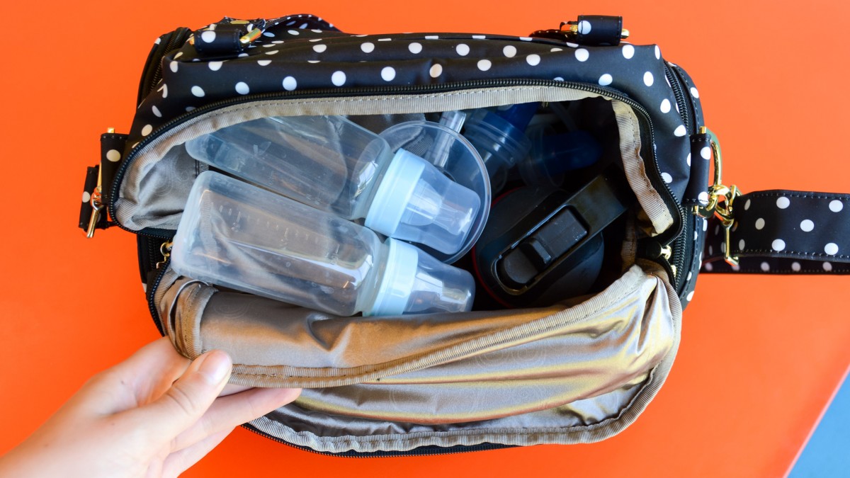 Ju-Ju-Be Be Supplied Review (All of our pumping essentials fit nicely inside the bag.)