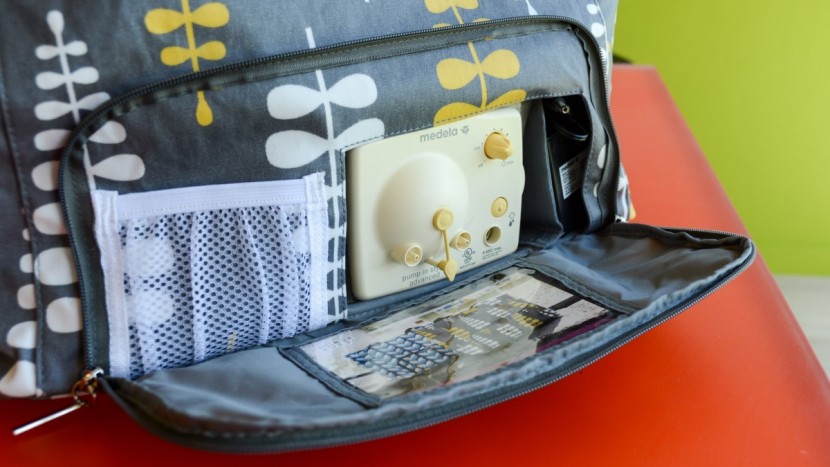 nurse purse - the nurse purse fits the medela pump in style advanced like a glove.
