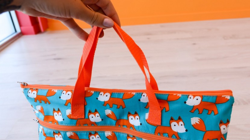 planet wise hanging wet/dry bag - the &quot;sly&quot; pattern is just one of the many fun options planet wise...