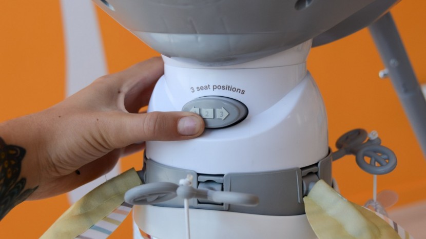 fisher-price cradle 'n swing - the fisher-price cradle 'n swing has three different seat positions...