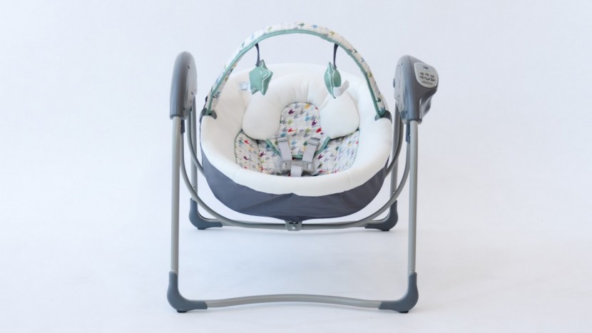 the graco glider lite lx is electrically powered either through an...