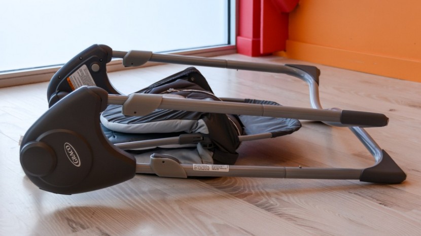 baby swing - the slim spaces is very compact when folded and will fit easily into...