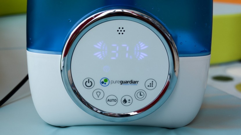 pureguardian h1250 - the digital display on the pureguardian is easy to see and the...