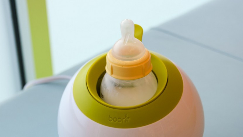 boon orb - the orb quickly heats bottles but it lacks an audible indicator that...