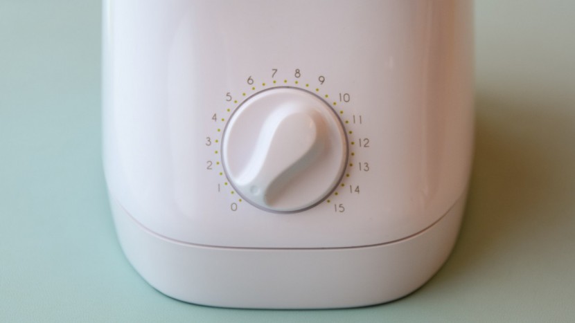 bottle warmer - the kiinde timer knob is straightforward and a no-brainer once you...
