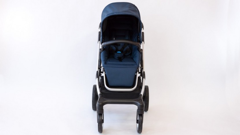 thule sleek - the sleek is a quality stroller with nicer materials and sturdy...