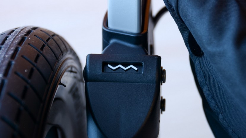 the suspension on the activ3 is very easy to adjust and can be done...