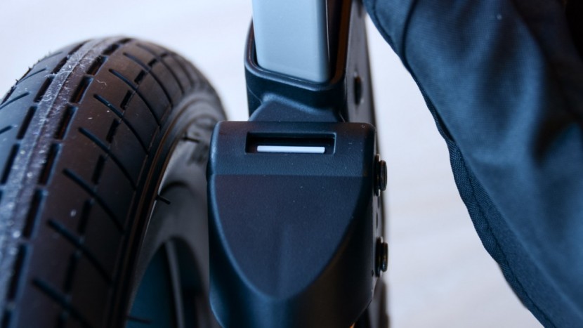 chicco activ3 air - the suspension on the activ3 is very easy to adjust and can be done...