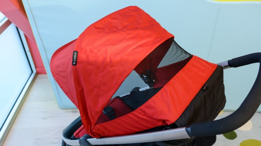 britax b-lively - the b-lively has a ventilation strip in lieu of a traditional...
